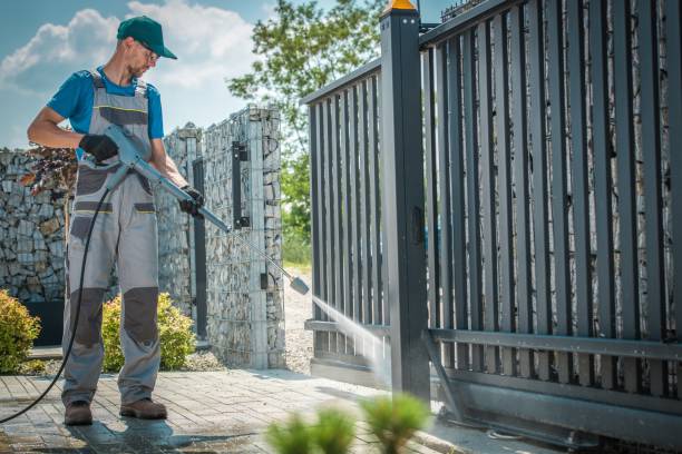 Animal Enclosure Cleaning in Dawson, TX